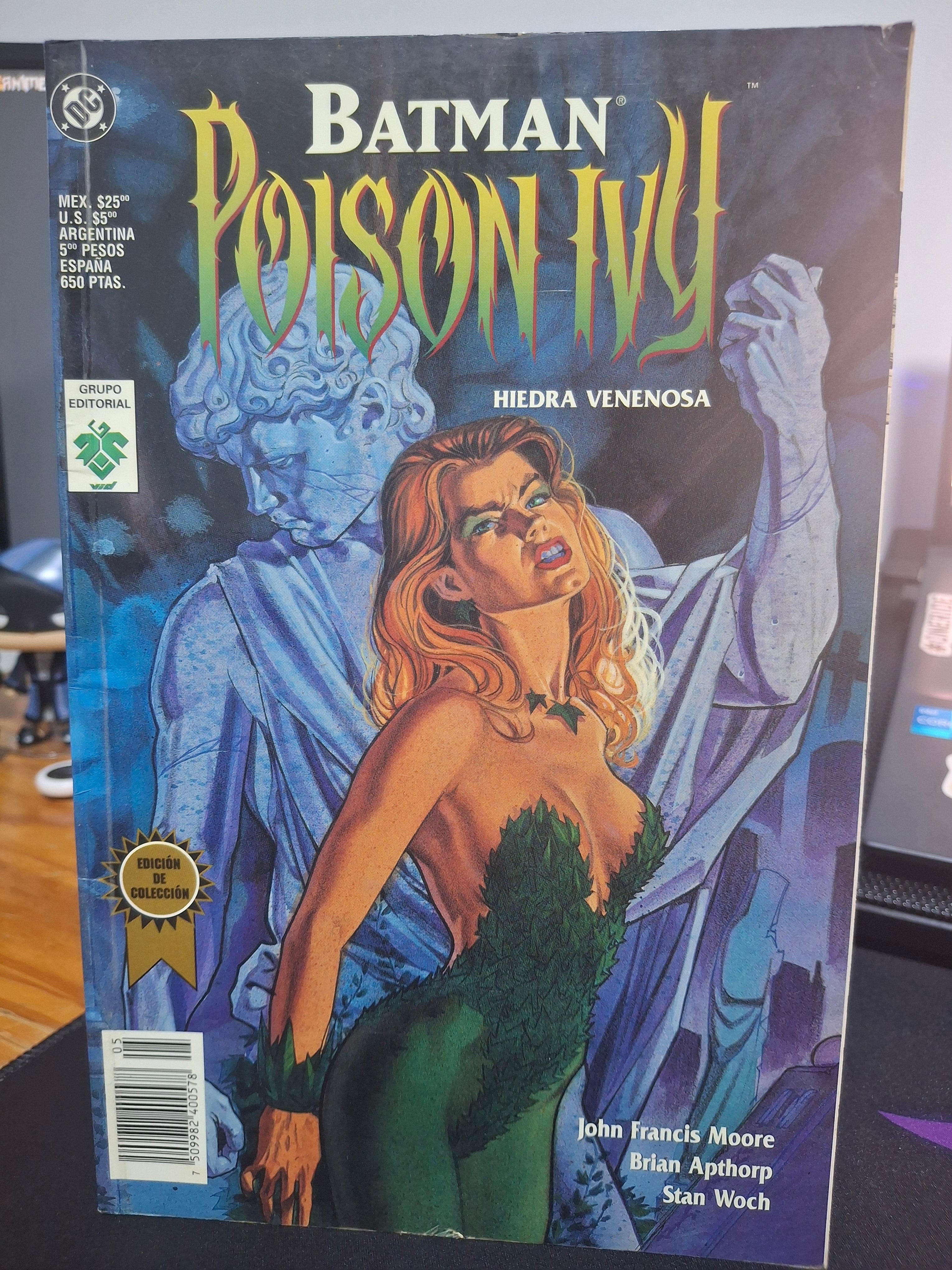 Portada Batman Poison Ivy Hiedra Venenosa – edición de colección